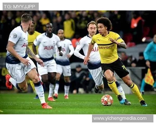 成都足球队个人能力分析与欧冠足球的深度探讨 成都足球队个人能力分析与欧冠足球的深度探讨